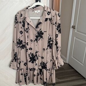 NWOT Floral Button-Front Ruffle Hem Dress - Blush with Black Floral